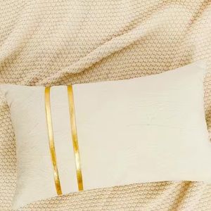 Beige Throw pillow